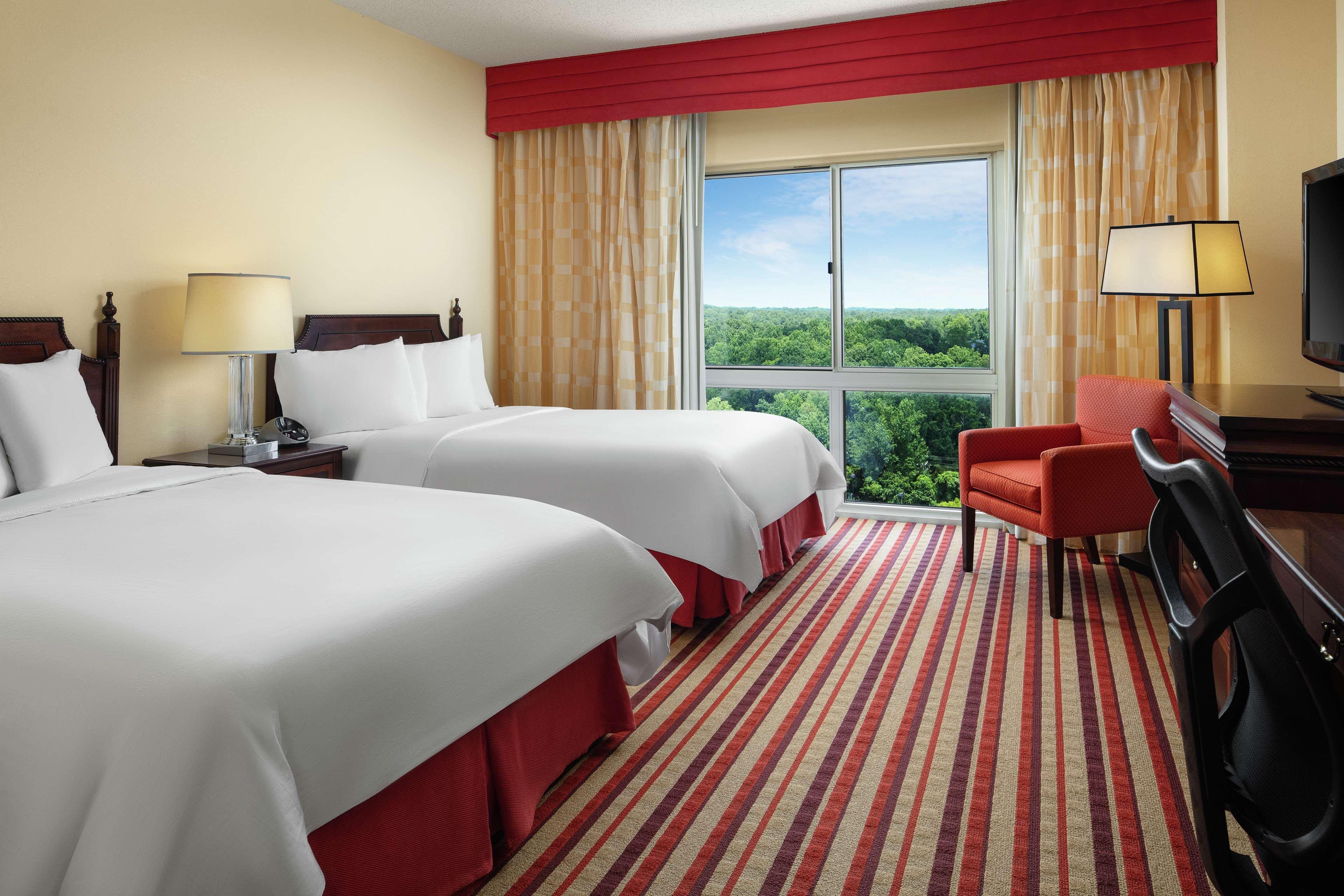 Hilton Charlotte Airport Hotel Esterno foto