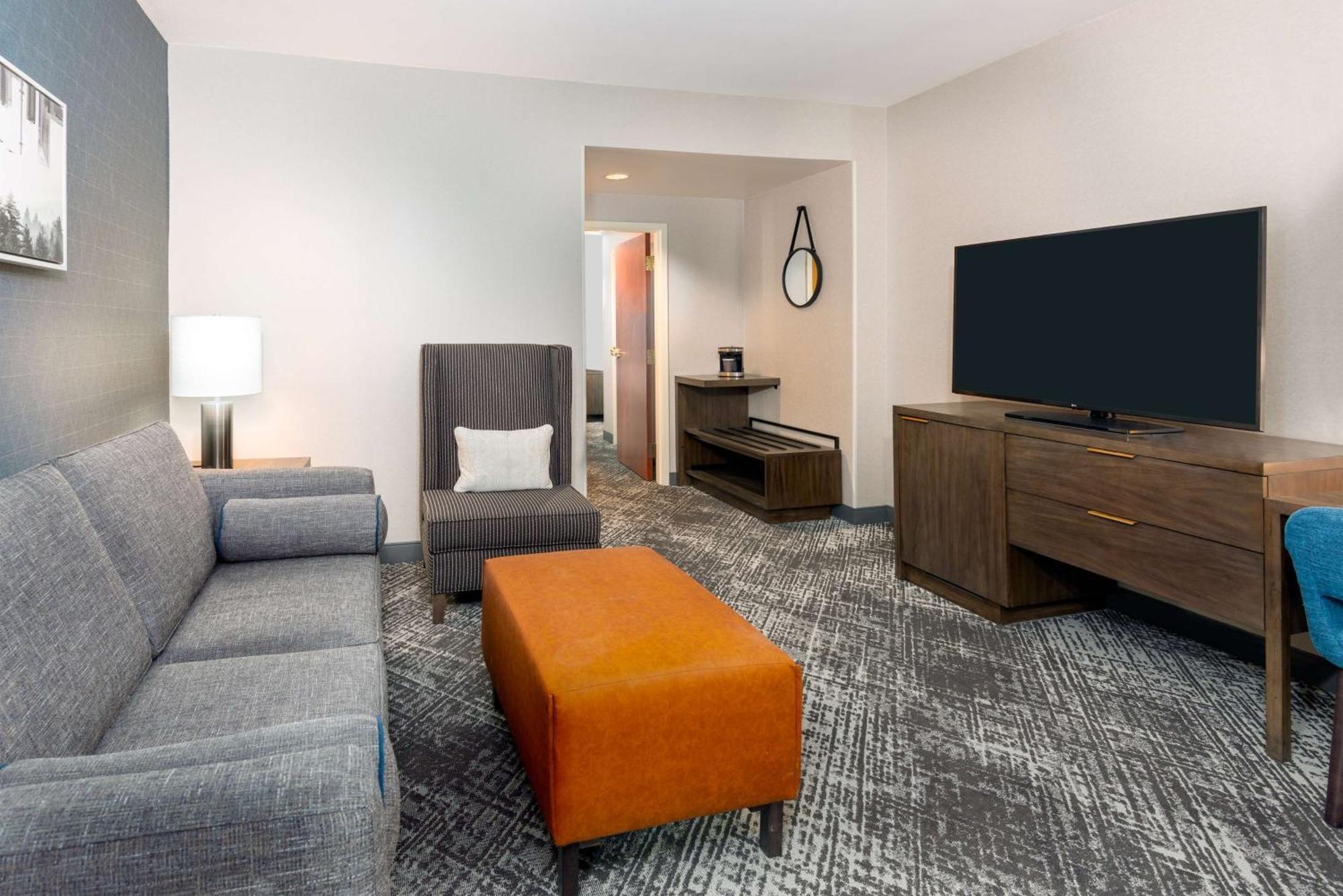 Hilton Charlotte Airport Hotel Esterno foto